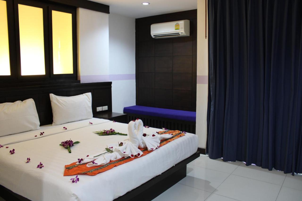 Chana Hotel Phuket Exterior foto